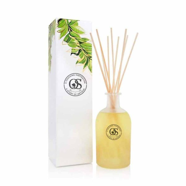 Rose and Oud Reed Diffuser Skandinavisk Reed Diffuser