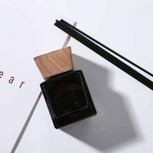 Aroma Oil Bottle with Reed Diffuser Reed Diffuser Bottle Black