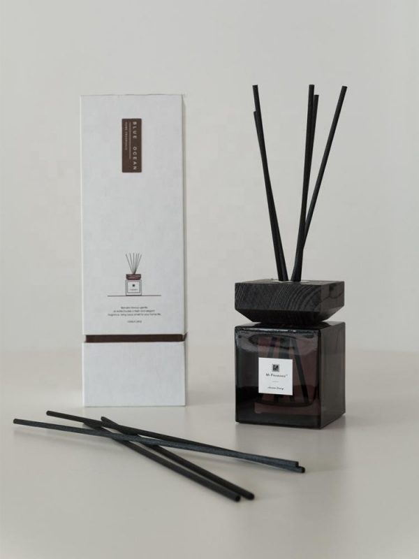 Reed Diffuser 2 Home Fragrance Reed Diffuser with Charcoal Sticks