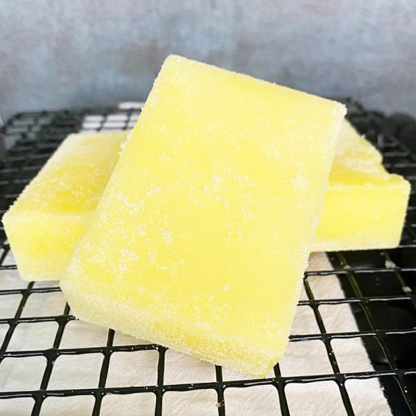 Ceramic Soap Melt and Pour Soap Base Goat Milk Cleaning Soap