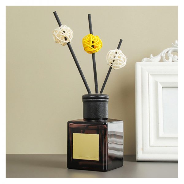 Pure Essential Oil Reed Diffuser Room Oil Diffuser with Sticks
