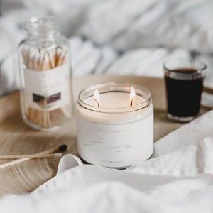 Uncustomised Scented Candles Baies Scented Candle
