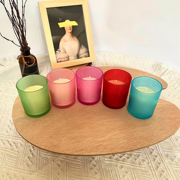 Wax Fragrance Oil Scented Candle In A Jar With A Lid