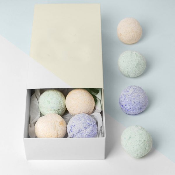 Popfizz Magical Surprise Bath Bombs Lush Pud Bath Bomb