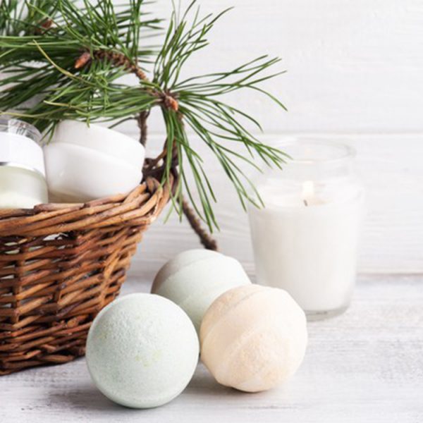 Lush Lord Of Misrule Shower Gel Concentrated Naturals Bath Bombs