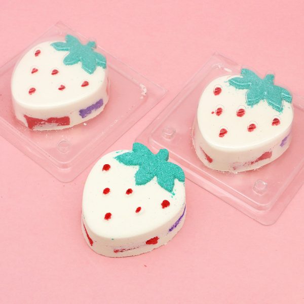 Radox Bath Bombs Gift Set Ring Candles And Bath Bombs