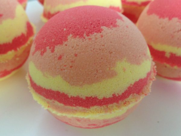 Bath And Body Works Shower Steamer Milk Bath Bomb Glow Bomb