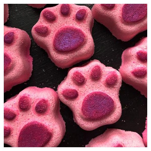 Lush Shower Bomb Creme Colored Bath Bomb