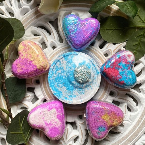 Eucalyptus Oil In Bath Bath Bomb Scoop