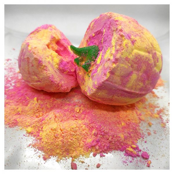 Saltwater Breeze Bath And Body Works Pinaple Bath Bomb