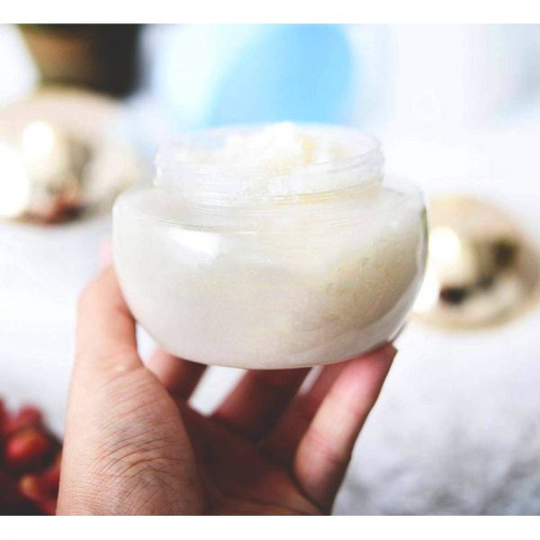Net Body Scrub With Hard Case Body Scrub In Silver